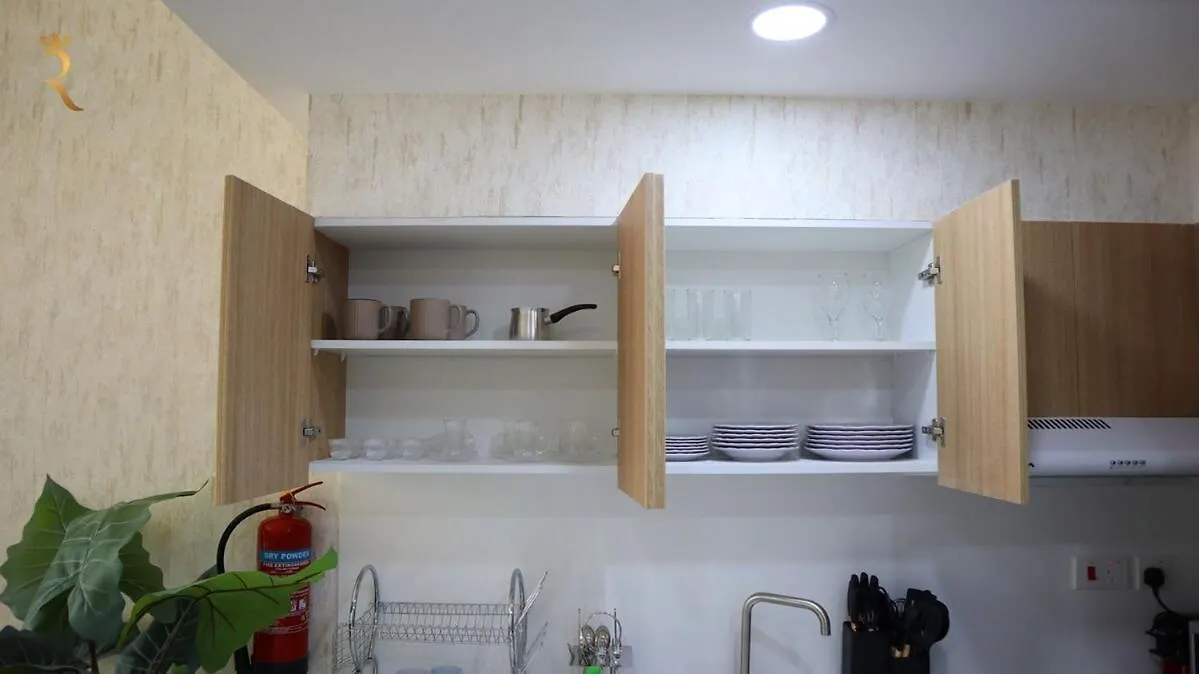 Appartement 1Br Masdar Getaway Poolside Living With Free Parking à Abou Dabi
